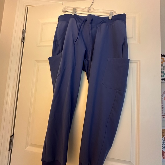 Mandala Periwinkle Scrubs Set - Picture 4 of 5